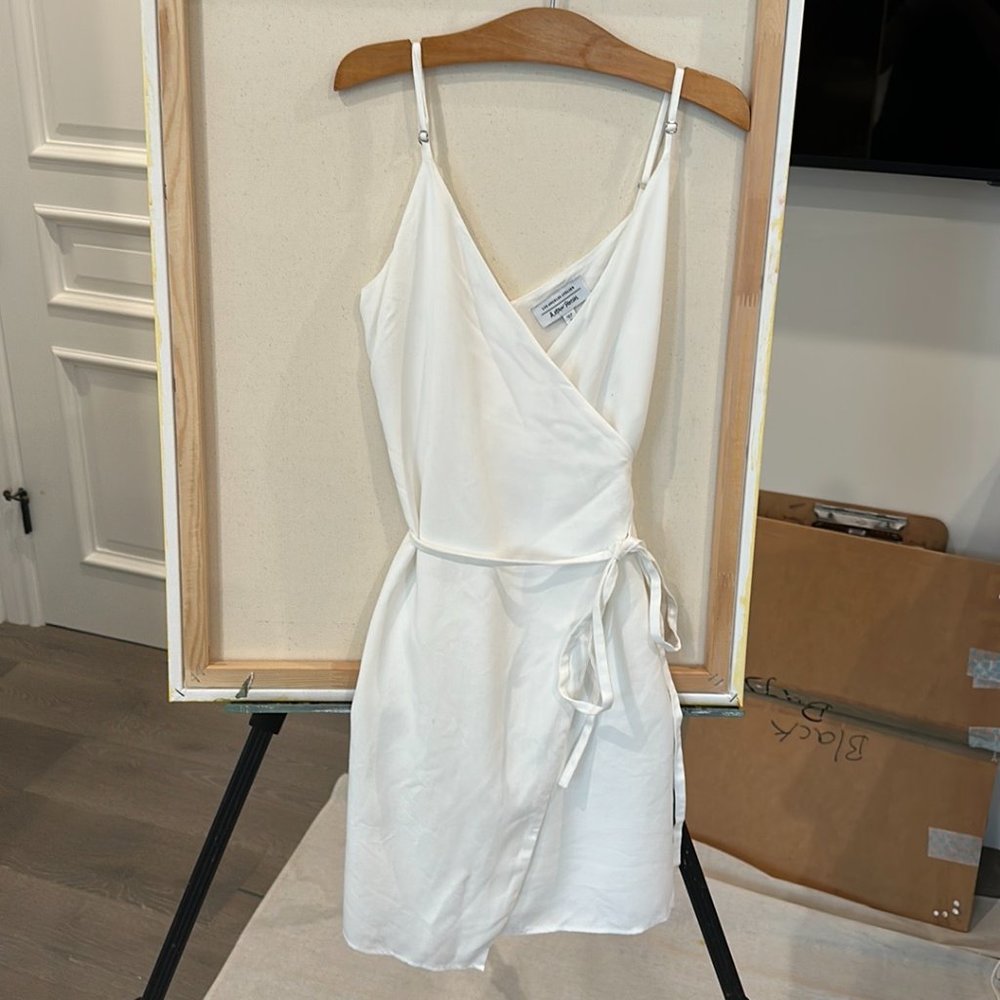 & Other Stories Sleeveless Wrap Mini Dress in White Size 6 - Picture 2 of 6